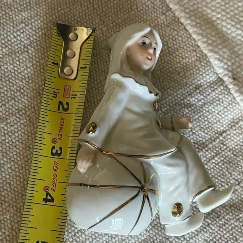 Vintage 80’s porcelain lady clown mime figurine